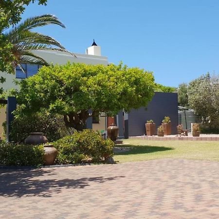 Smuts Ave. Guest Rooms Hermanus Bagian luar foto